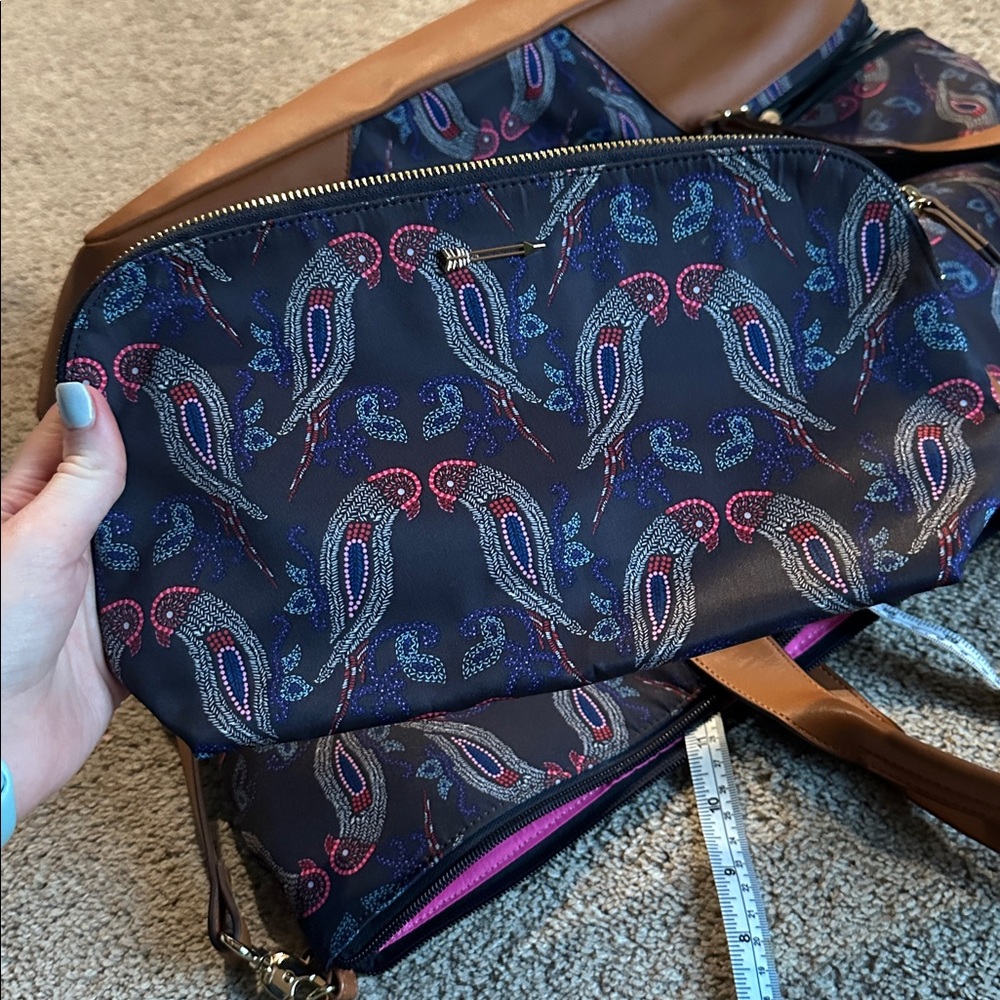 Stella & Dot getaway weekender set Navy Paisley Travel Bag with Brown Trim - Picture 11 of 11